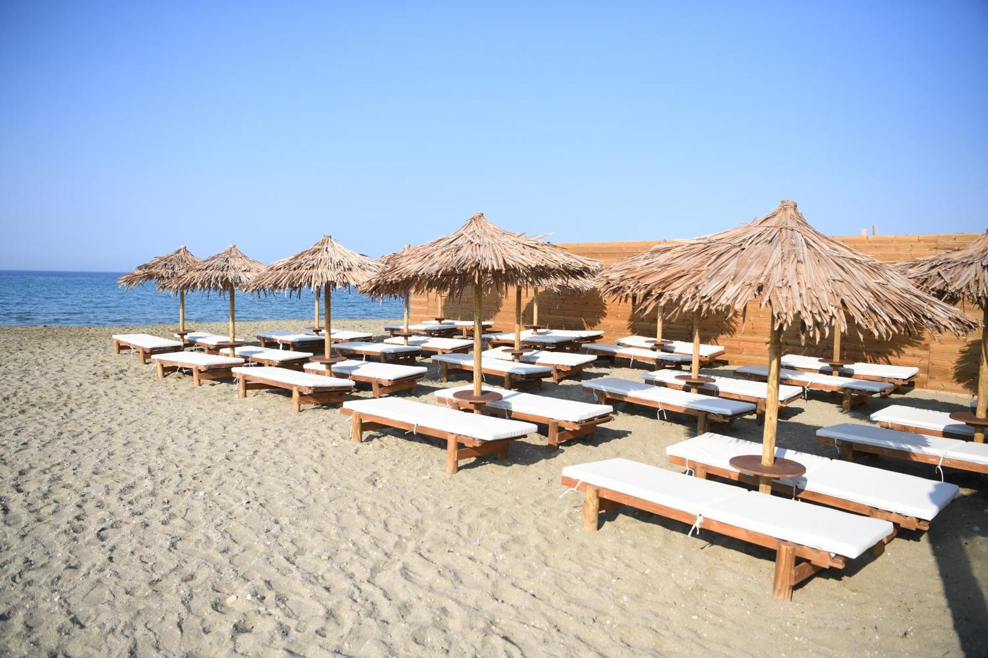 Nostos Beachfront Apartments & Studios Agios Ioannis  Exterior photo